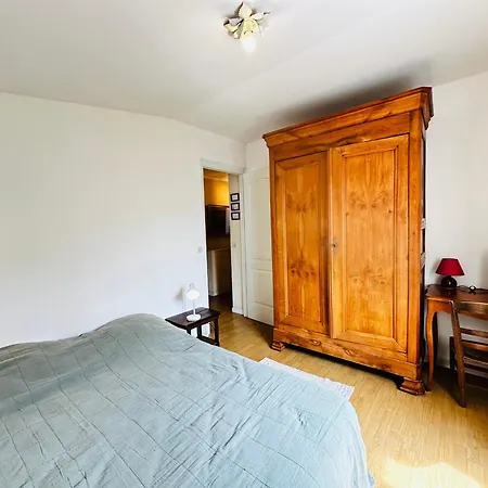 Maison De Au Coeur De Fouras, 5 Pers, Jardin, Proche - Fr-1-709-100 * Fouras