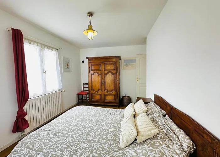 Maison De Au Coeur De Fouras, 5 Pers, Jardin, Proche - Fr-1-709-100 Fouras