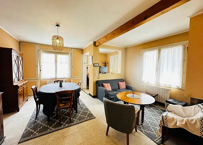 Сasa de vacaciones Maison De Au Coeur De Fouras, 5 Pers, Jardin, Proche - Fr-1-709-100 *