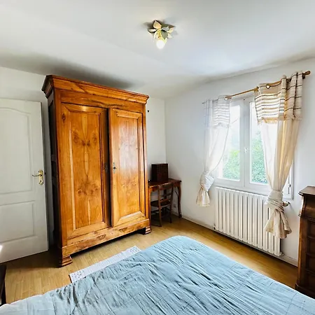 Maison De Au Coeur De Fouras, 5 Pers, Jardin, Proche - Fr-1-709-100 *