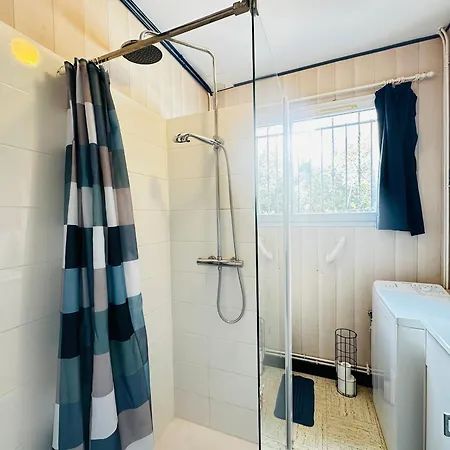 Maison De Au Coeur De Fouras, 5 Pers, Jardin, Proche - Fr-1-709-100 Fouras