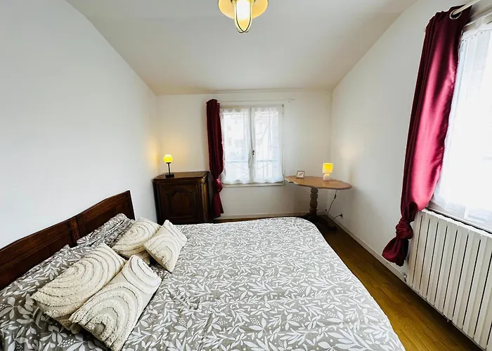 Maison De Au Coeur De Fouras, 5 Pers, Jardin, Proche - Fr-1-709-100 * פוראס