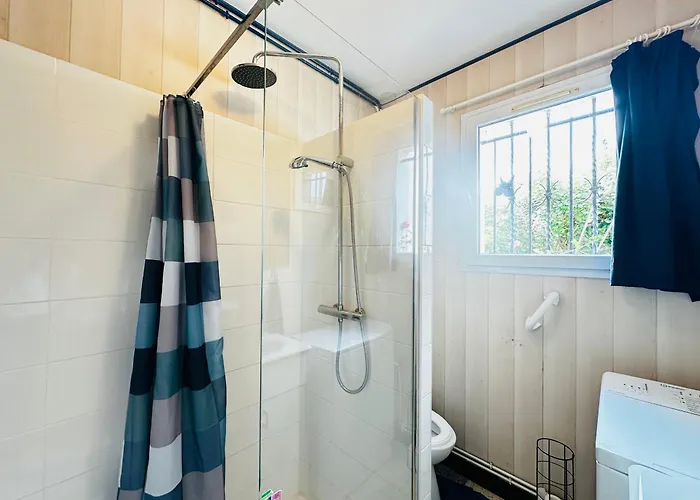 Maison De Au Coeur De Fouras, 5 Pers, Jardin, Proche - Fr-1-709-100 * פוראס